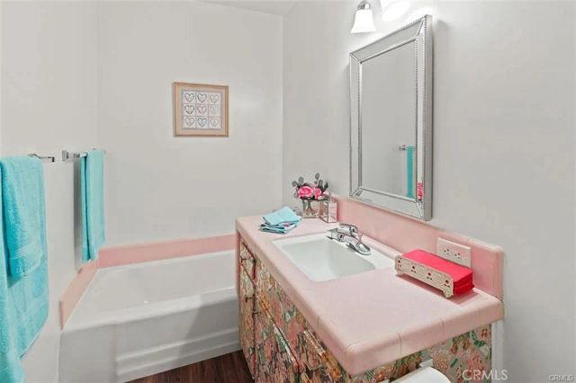 1360 Shadow Lane G, Fullerton, CA 92831