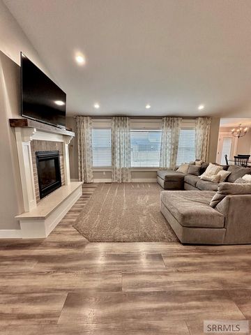 2737 Pinfire Creek, Ammon, ID 83406