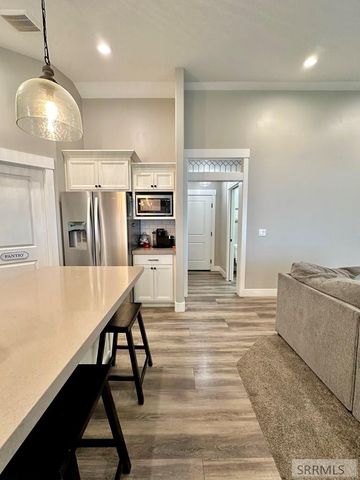 2737 Pinfire Creek, Ammon, ID 83406