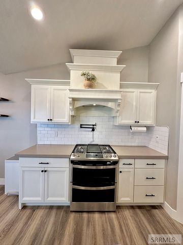 2737 Pinfire Creek, Ammon, ID 83406