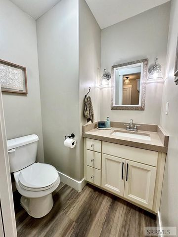 2737 Pinfire Creek, Ammon, ID 83406