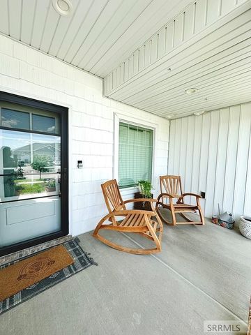 2737 Pinfire Creek, Ammon, ID 83406