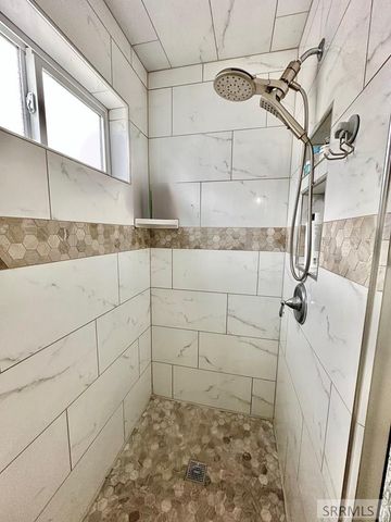 2737 Pinfire Creek, Ammon, ID 83406