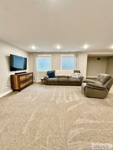 2737 Pinfire Creek, Ammon, ID 83406