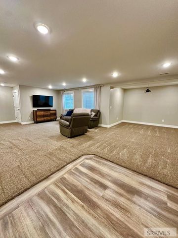 2737 Pinfire Creek, Ammon, ID 83406