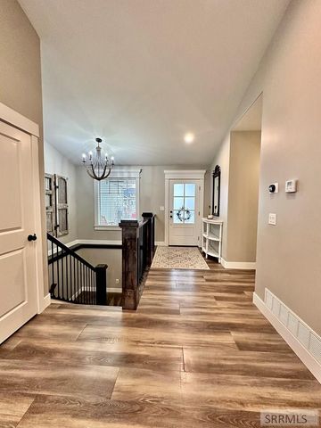 2737 Pinfire Creek, Ammon, ID 83406