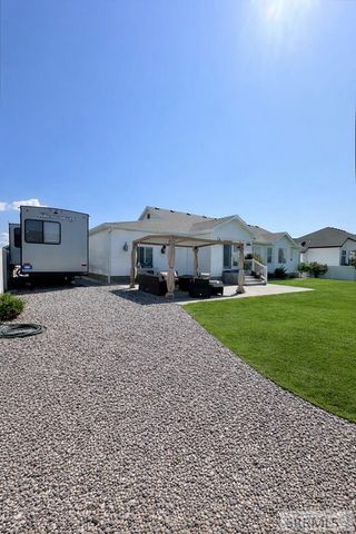 2737 Pinfire Creek, Ammon, ID 83406