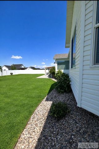 2737 Pinfire Creek, Ammon, ID 83406