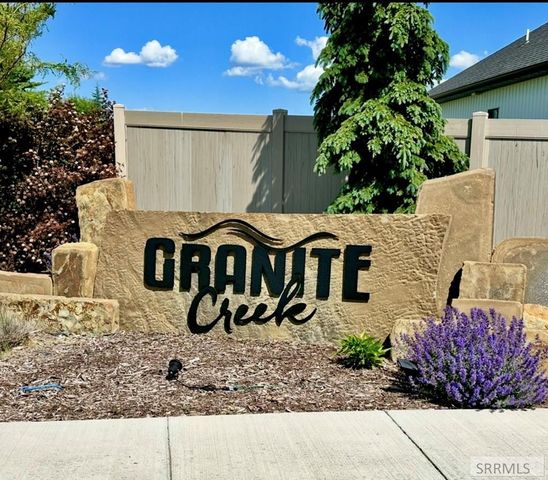 2737 Pinfire Creek, Ammon, ID 83406