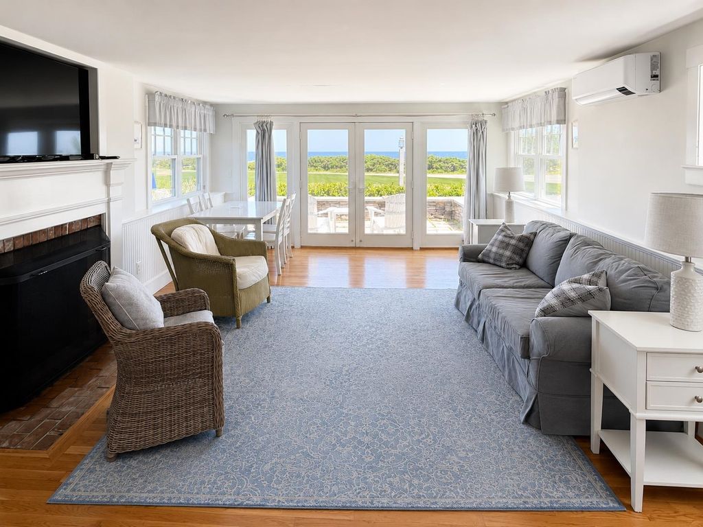 Image 3 of property listing at 1381 Ocean Blvd Unit 17, Rye, NH 03870