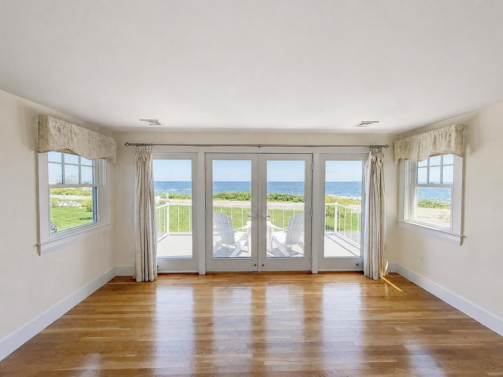 Image 10 of property listing at 1381 Ocean Blvd Unit 17, Rye, NH 03870