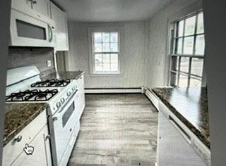 49 Central 1, Holliston, MA 01746