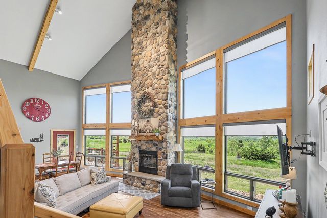 1748 Jesup Drive, Knoxville, IA 50138