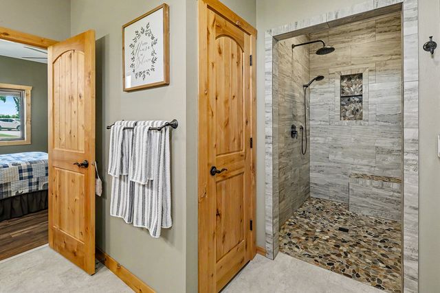 1748 Jesup Drive, Knoxville, IA 50138