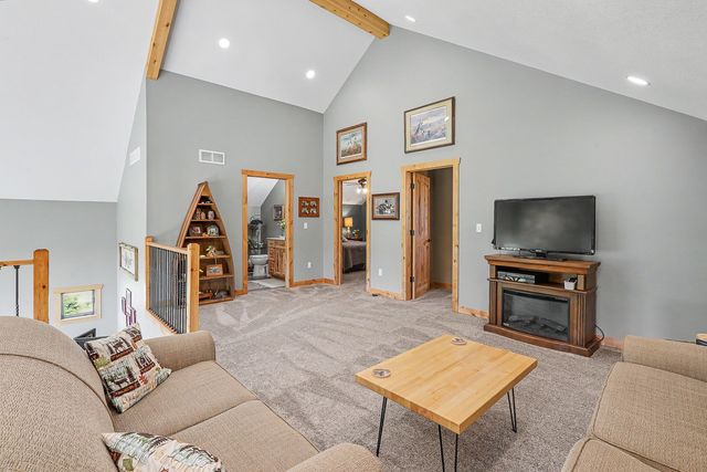 1748 Jesup Drive, Knoxville, IA 50138