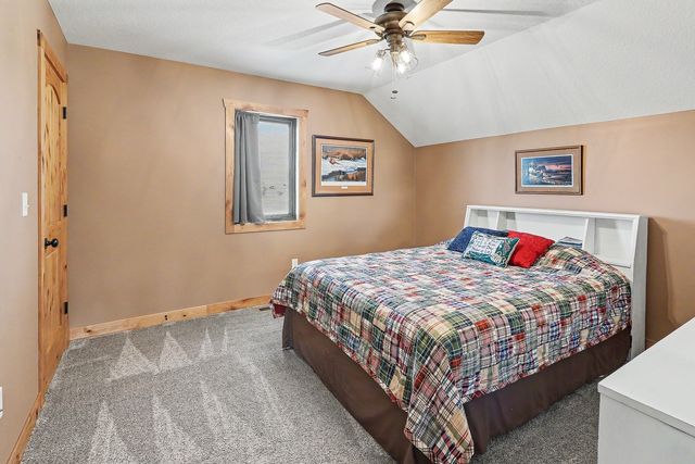 1748 Jesup Drive, Knoxville, IA 50138
