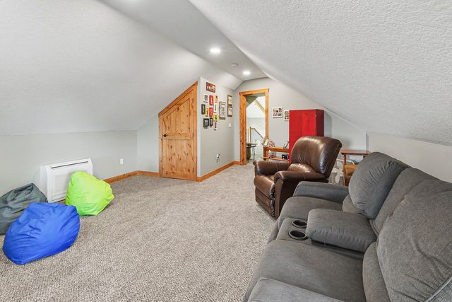 1748 Jesup Drive, Knoxville, IA 50138