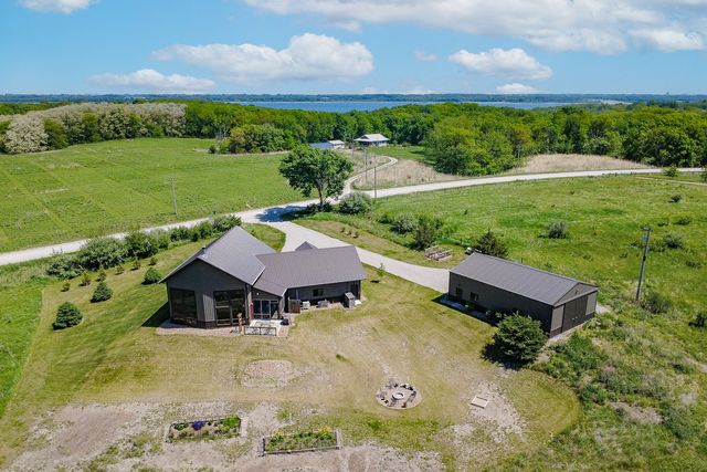 1748 Jesup Drive, Knoxville, IA 50138