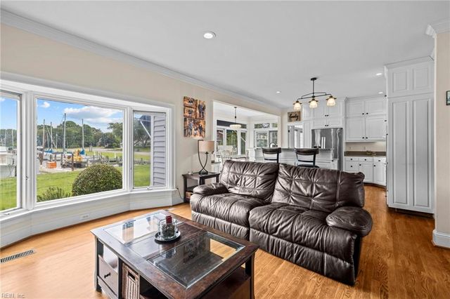 200 Congress AVE, Hampton, VA 23669