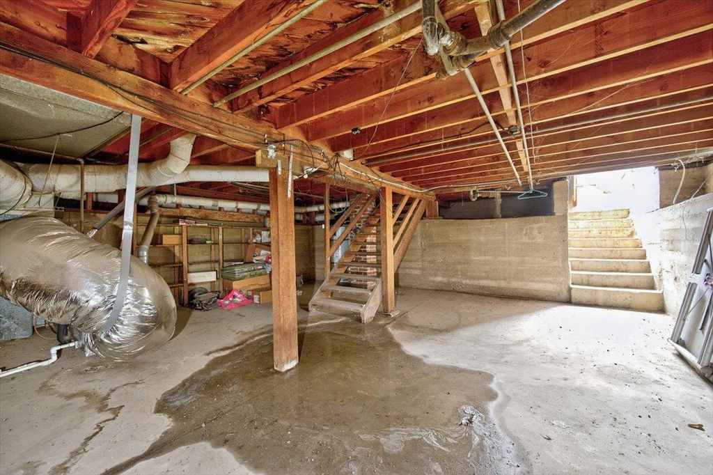 Image 19 of property listing at 630 S Fruit Avenue, Fresno, CA 93706