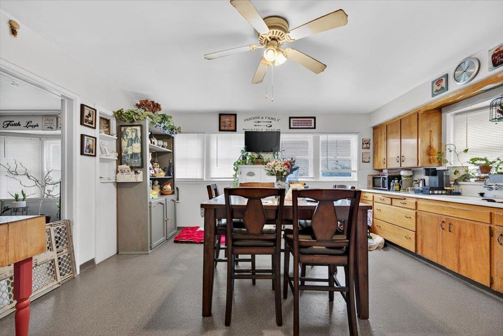 Image 20 of property listing at 630 S Fruit Avenue, Fresno, CA 93706