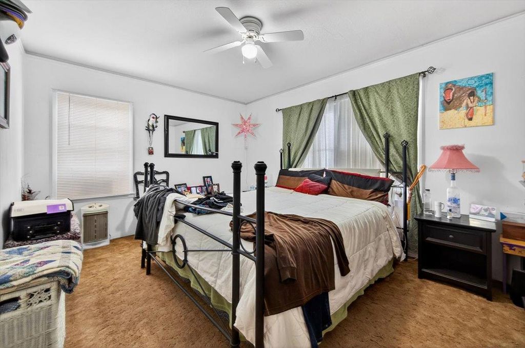 Image 36 of property listing at 630 S Fruit Avenue, Fresno, CA 93706