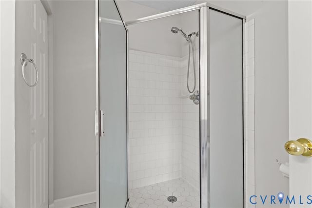 1530 Patriot Cir, Glen Allen, VA 23059