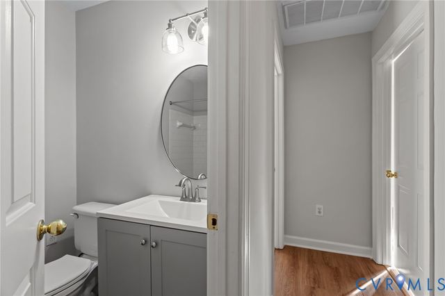 1530 Patriot Cir, Glen Allen, VA 23059