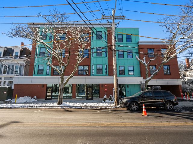 1151 Walnut 302, Newton, MA 02461