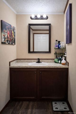 49895 Fox Trail, Shelby Charter Township, MI 48315