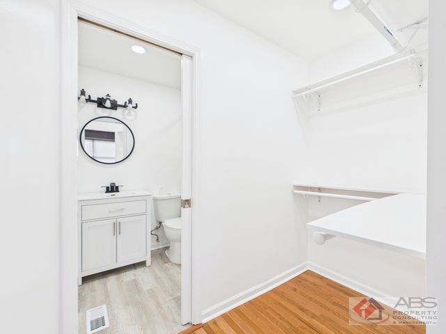 4116 192nd Court 211, Country Club Hills, IL 60478