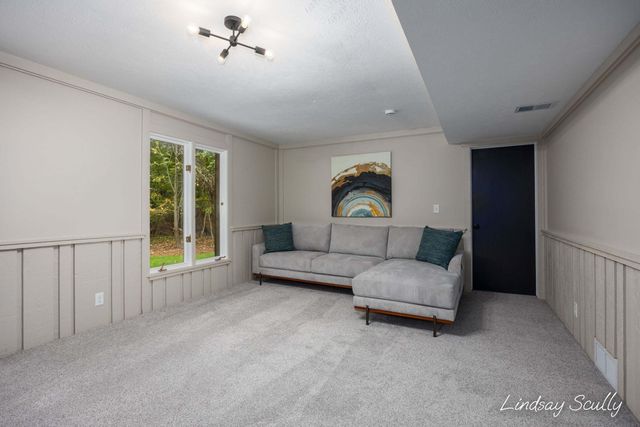 2085 Jamestown Drive Se, City Of Kentwood, MI 49508