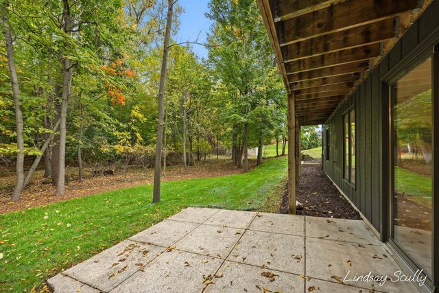 2085 Jamestown Drive Se, City Of Kentwood, MI 49508