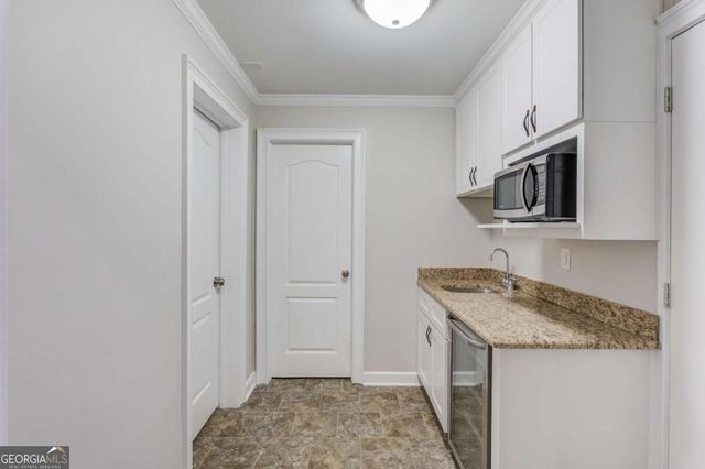 5111 Cabot Creek Drive, Buford, GA 30518