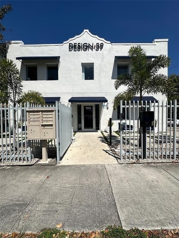 165 NW 39th St 6, Miami, FL 33127