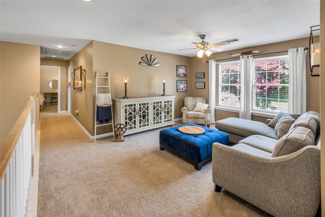 2807 Stonehurst Drive, Grapevine, TX 76051