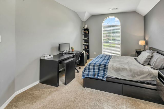 2807 Stonehurst Drive, Grapevine, TX 76051