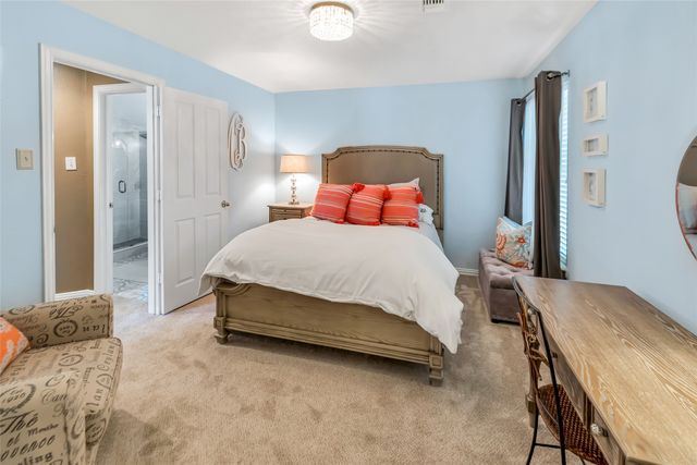 2807 Stonehurst Drive, Grapevine, TX 76051