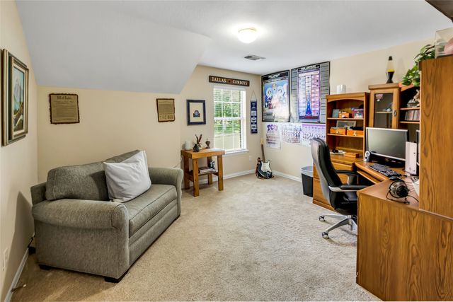 2807 Stonehurst Drive, Grapevine, TX 76051