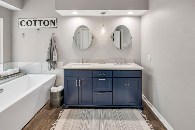 2807 Stonehurst Drive, Grapevine, TX 76051
