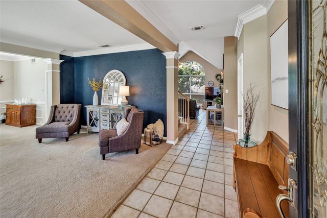 2807 Stonehurst Drive, Grapevine, TX 76051