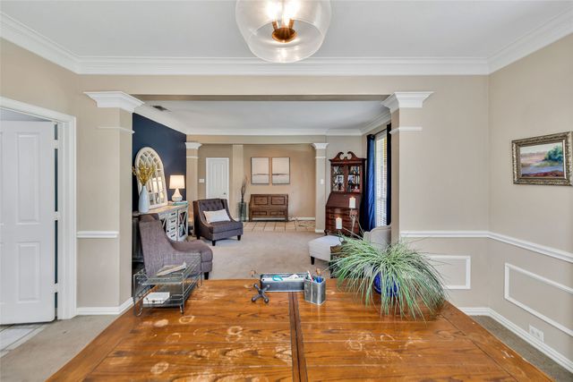 2807 Stonehurst Drive, Grapevine, TX 76051