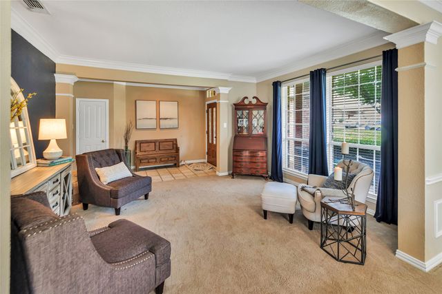 2807 Stonehurst Drive, Grapevine, TX 76051