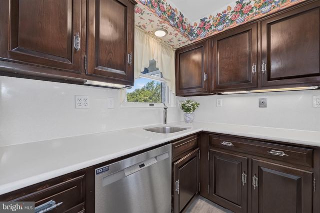 4212 DUSTIN RD, Burtonsville, MD 20866