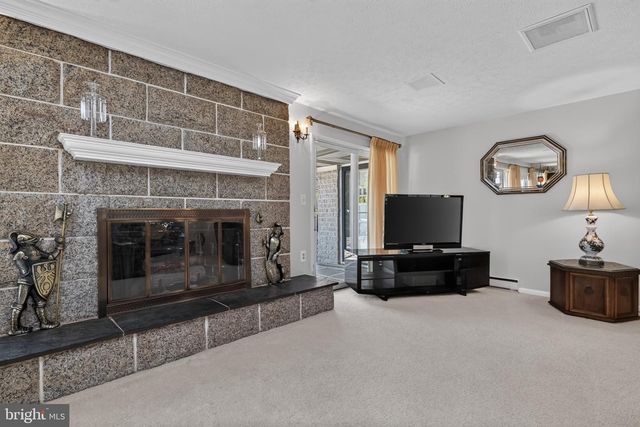 4212 DUSTIN RD, Burtonsville, MD 20866