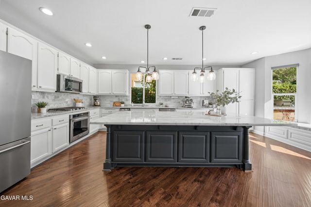 3938 Sungate Drive, Palmdale, CA 93551