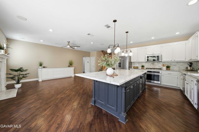 3938 Sungate Drive, Palmdale, CA 93551