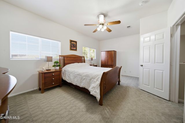 3938 Sungate Drive, Palmdale, CA 93551