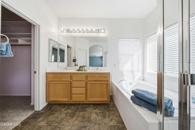 3938 Sungate Drive, Palmdale, CA 93551