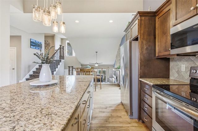 703 19th Avenue N, Greenwood, MO 64034
